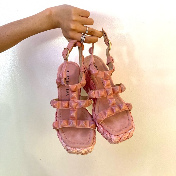 Alma en Pena Shoes - Women's High Wedge Heel Espadrilles 7